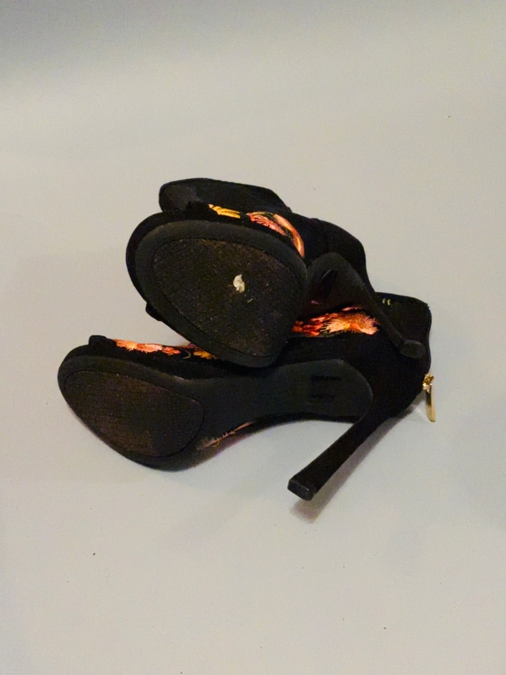Jessica Simpson Black Floral Pump Peep ToeSz 6 1/2 Back Zip - Picture 9 of 9